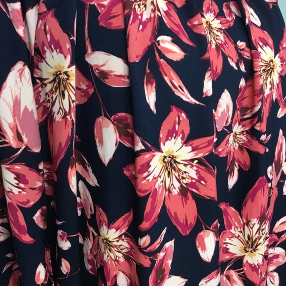 Roz & Ali floral blouse - Picture 3 of 7